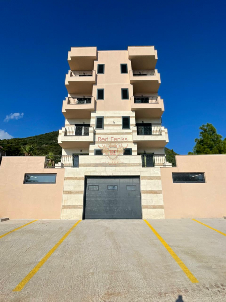 Piso en Herceg-Novi, Montenegro, 45 m² - imagen 1