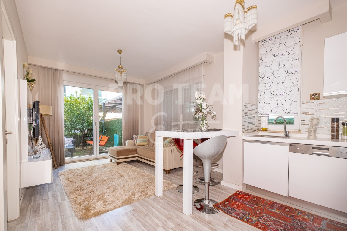 Flat in Antalya, Turkey, 60 m² - picture 1