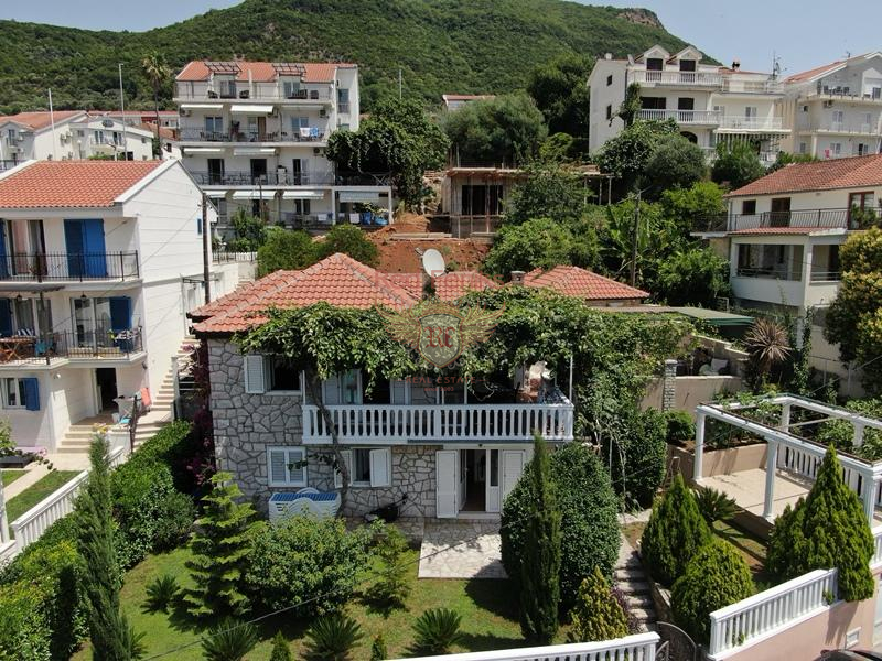 Casa en Herceg-Novi, Montenegro, 127 m² - imagen 1