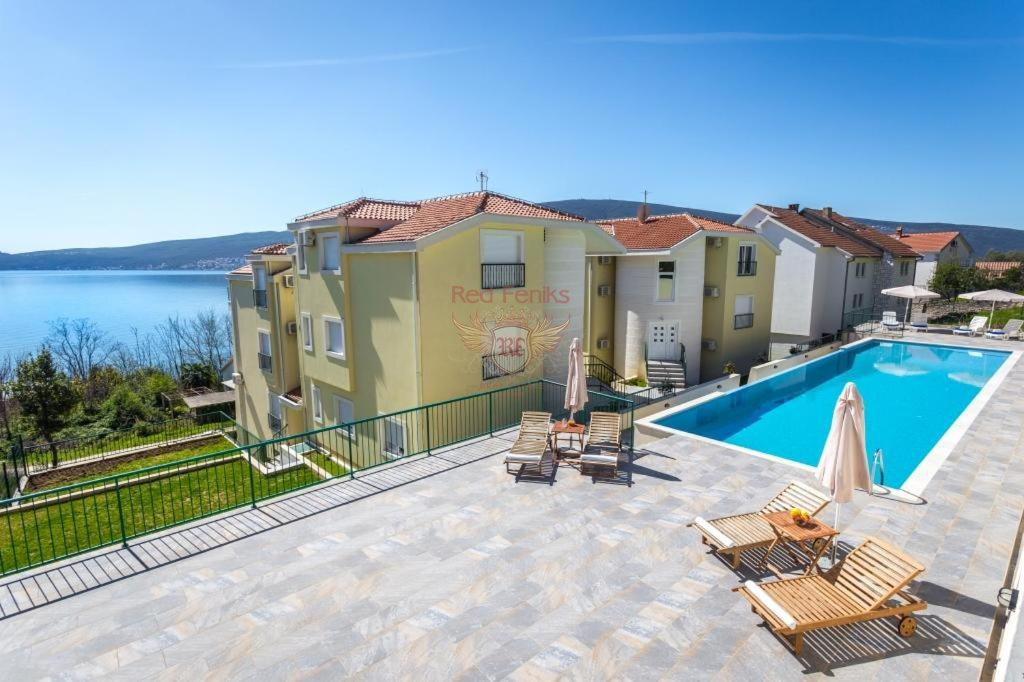 Wohnung in Herceg-Novi, Montenegro, 74 m² - Foto 1