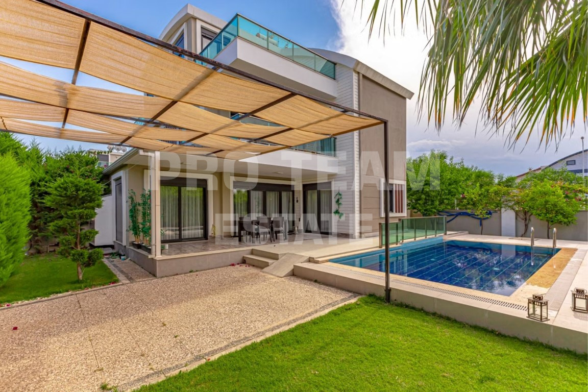 Villa in Belek, Türkei, 210 m² - Foto 1