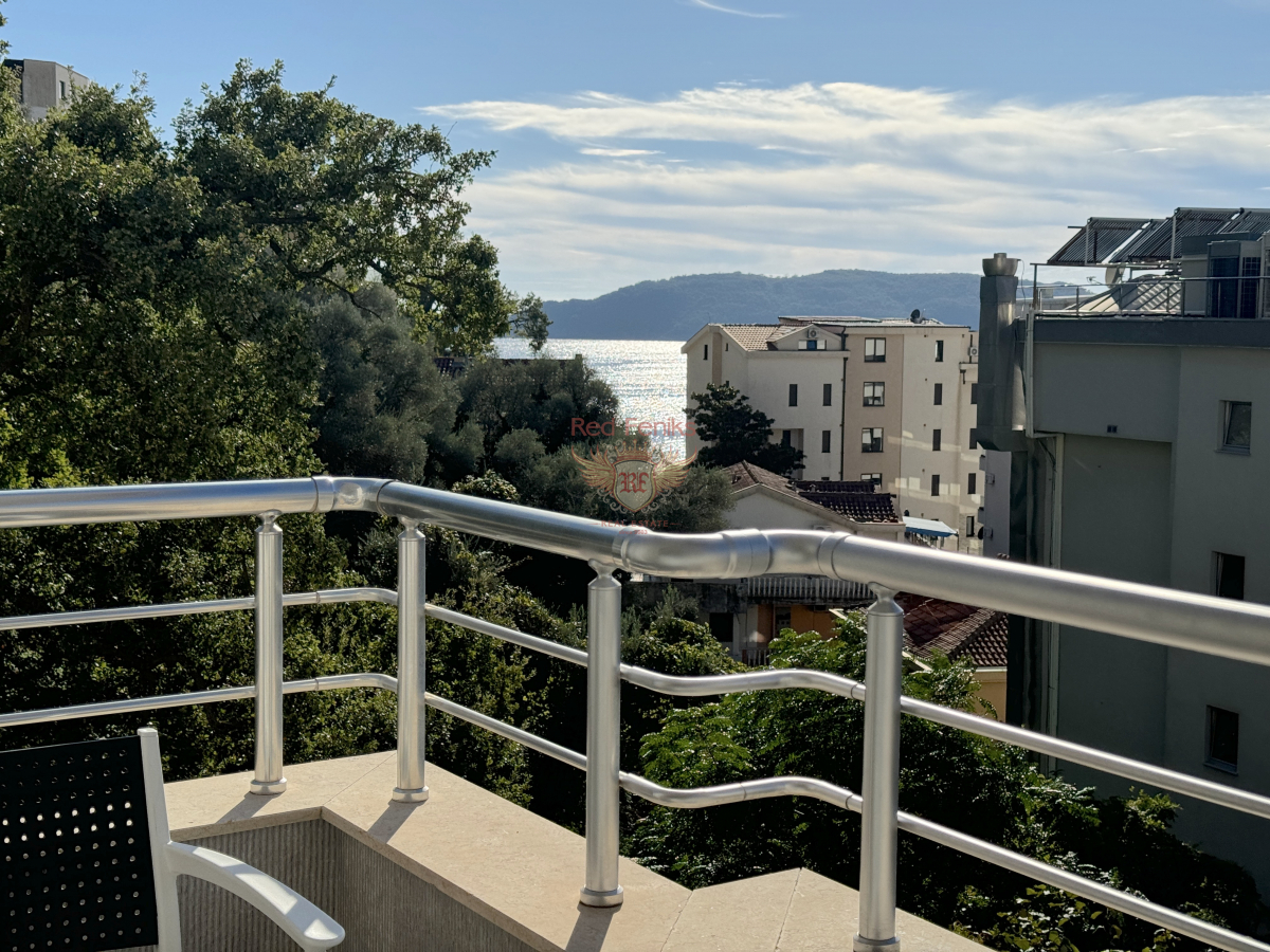 Piso en Budva, Montenegro, 102 m² - imagen 1