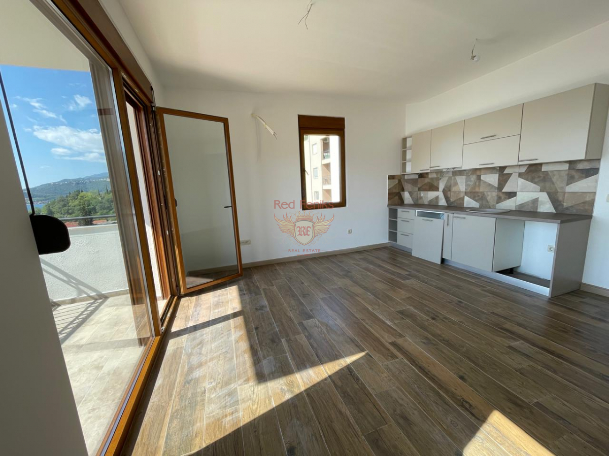 Wohnung in Herceg-Novi, Montenegro, 45 m² - Foto 1