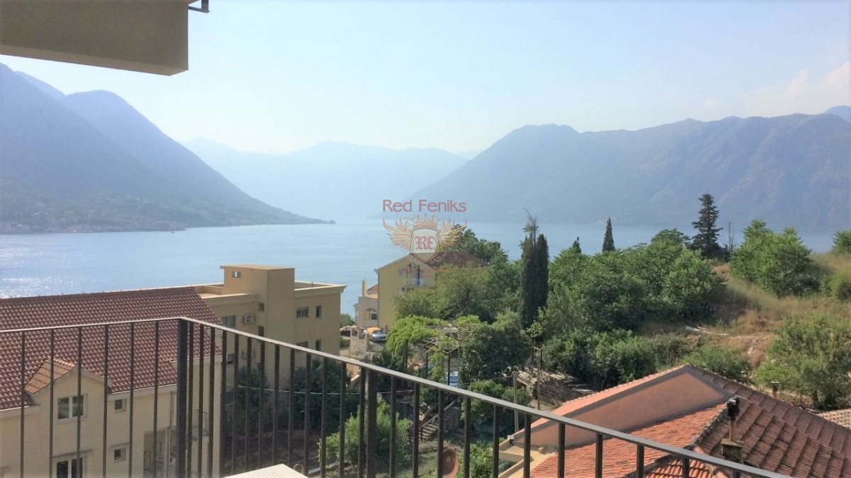 Flat in Kotor, Montenegro, 68 m² - picture 1