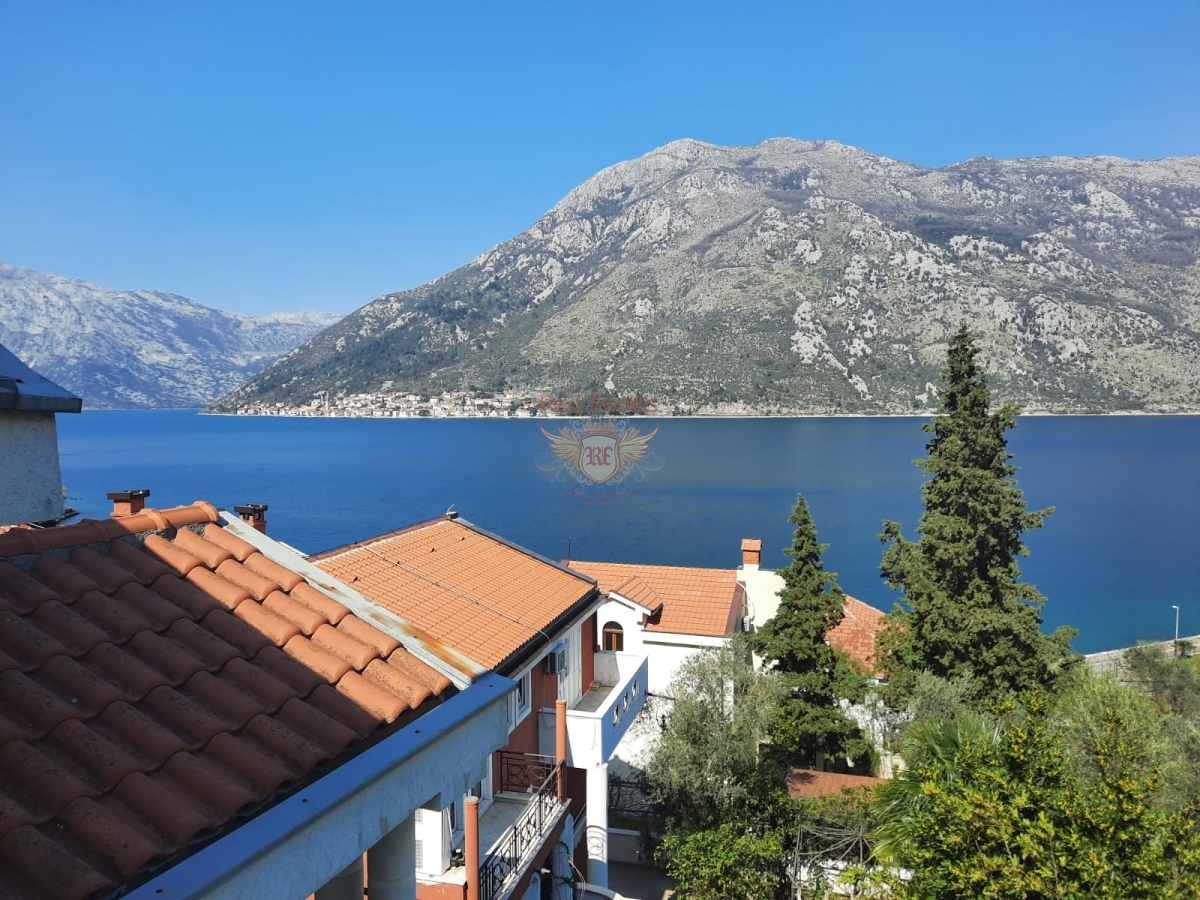 Maison à Kotor, Monténégro, 316 m² - image 1