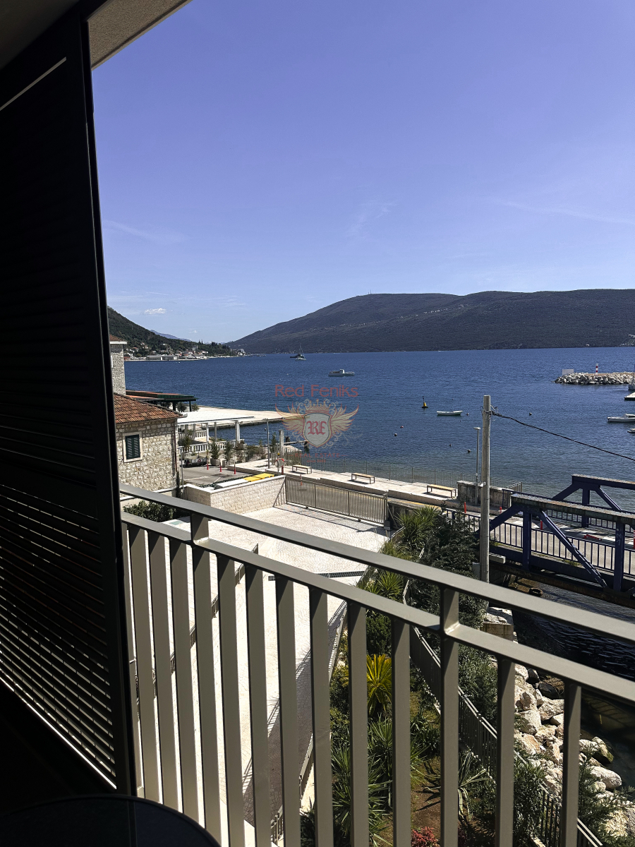 Piso en Herceg-Novi, Montenegro, 28 m² - imagen 1