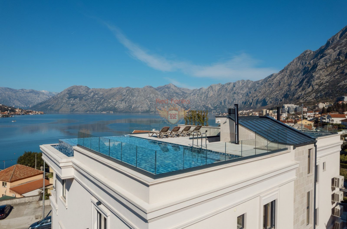Piso en Kotor, Montenegro, 192 m² - imagen 1