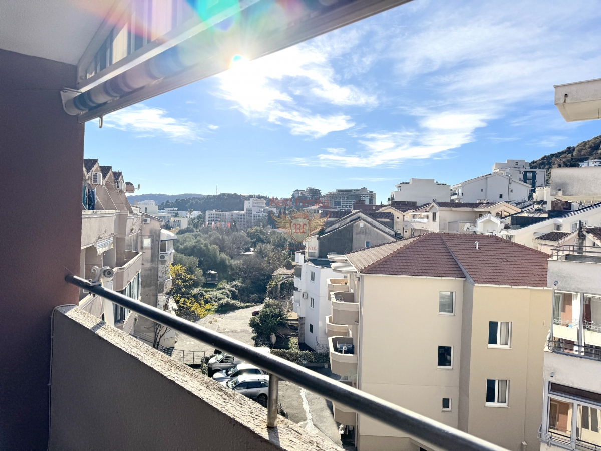 Flat in Budva, Montenegro, 56 m² - picture 1