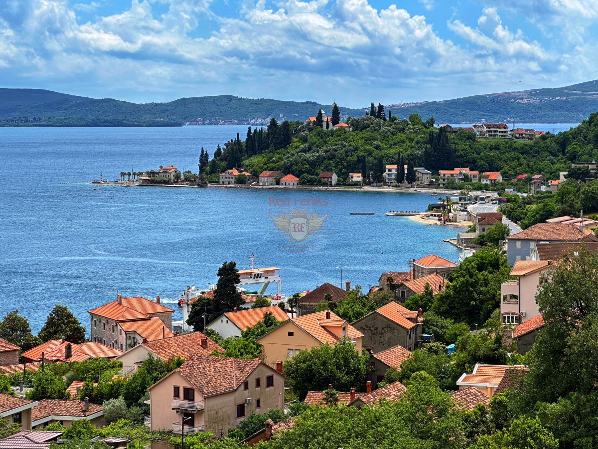 Appartement à Herceg-Novi, Monténégro, 46 m² - image 1