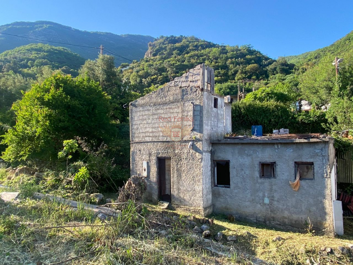 Maison à Herceg-Novi, Monténégro, 300 m² - image 1