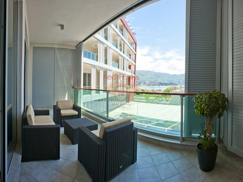 Wohnung in Budva, Montenegro, 95 m² - Foto 1