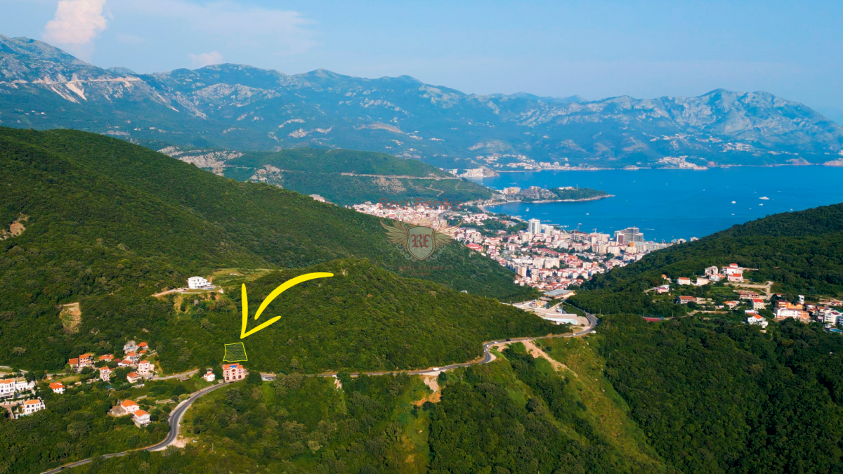 Terrain à Budva, Monténégro, 2 000 m² - image 1