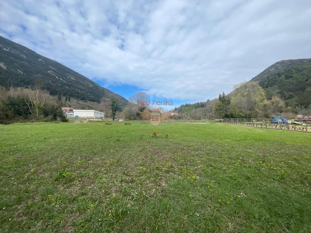 Terrain à Herceg-Novi, Monténégro, 1 677 m² - image 1