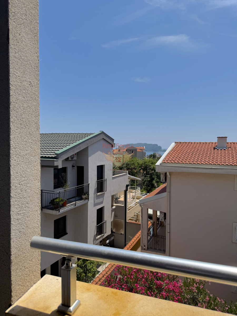 Piso en Budva, Montenegro, 107 m² - imagen 1