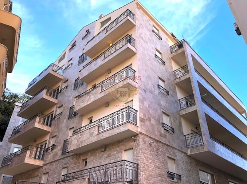 Wohnung in Budva, Montenegro, 74 m² - Foto 1