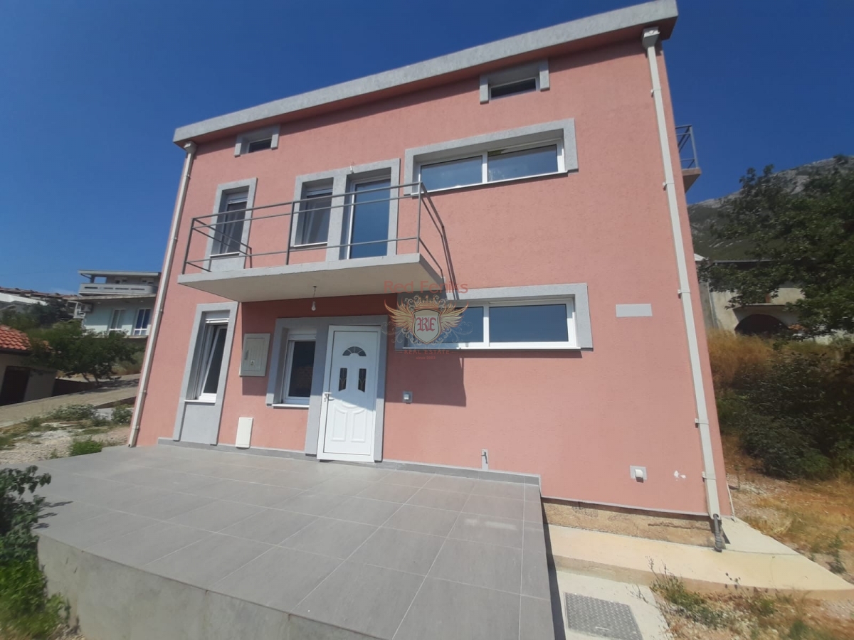 Haus in Bar, Montenegro, 210 m² - Foto 1