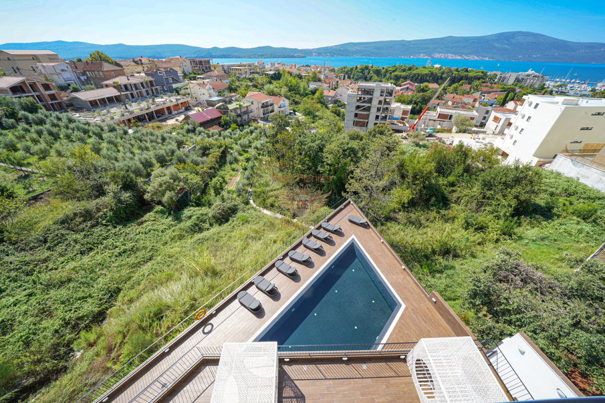 Piso en Tivat, Montenegro, 66 m² - imagen 1