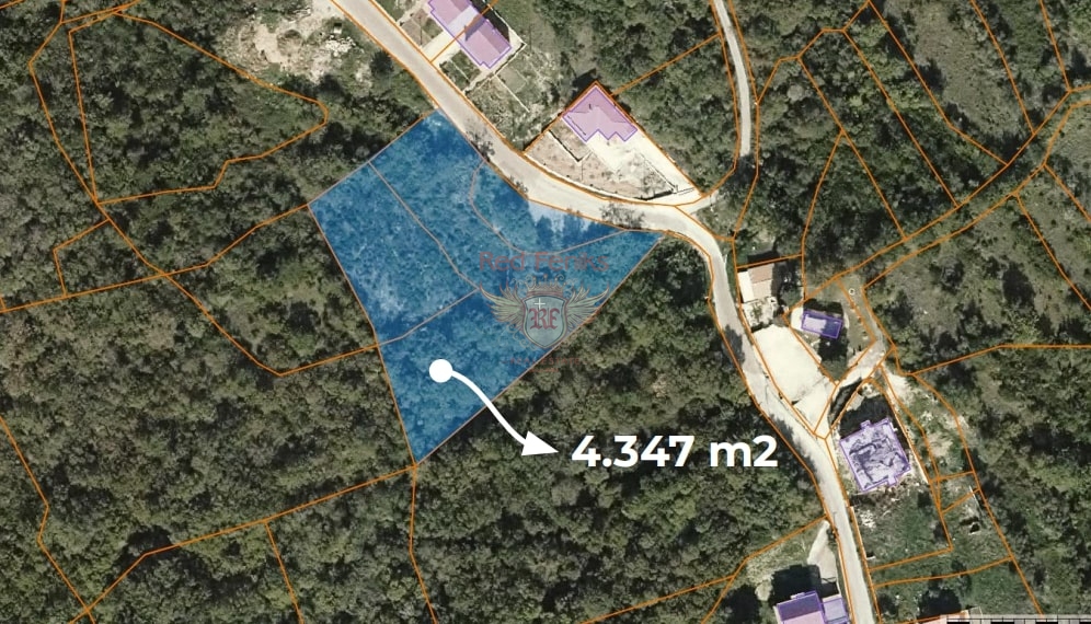 Grundstück in Kotor, Montenegro, 4 374 m² - Foto 1