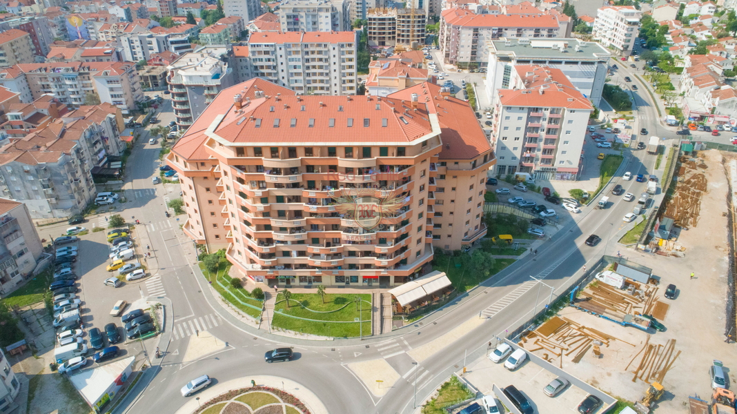 Piso en Budva, Montenegro, 110 m² - imagen 1