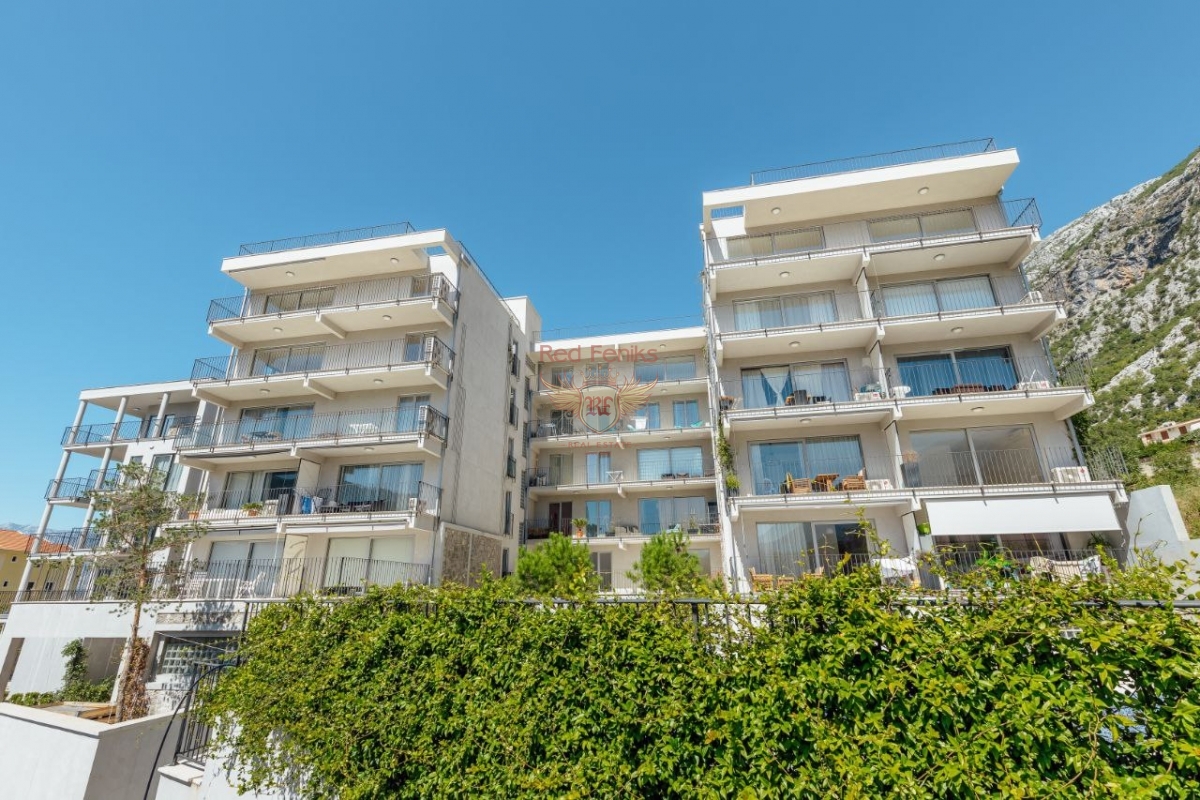 Appartement à Kotor, Monténégro, 208 m² - image 1