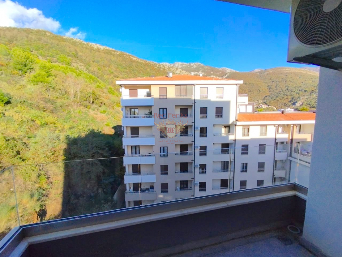 Flat in Budva, Montenegro, 55 m² - picture 1