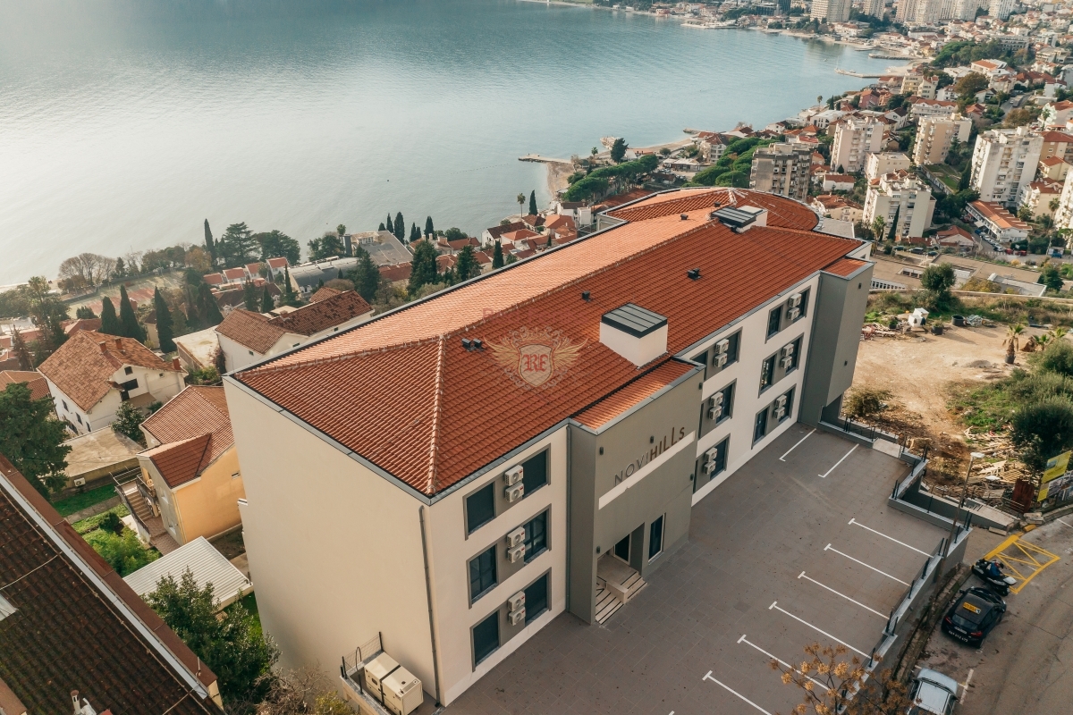 Wohnung in Herceg-Novi, Montenegro - Foto 1