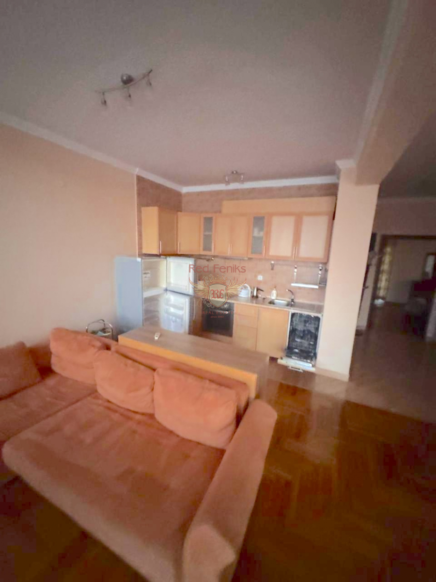 Flat in Bar, Montenegro, 93 m² - picture 1
