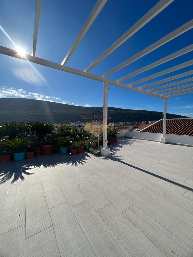 Piso en Herceg-Novi, Montenegro, 100 m² - imagen 1