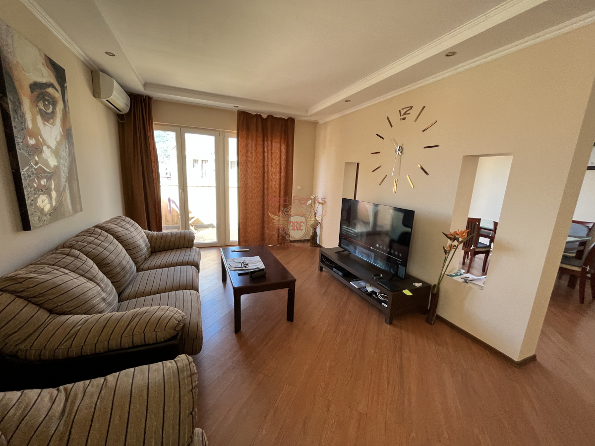 Casa en Budva, Montenegro, 292 m² - imagen 1