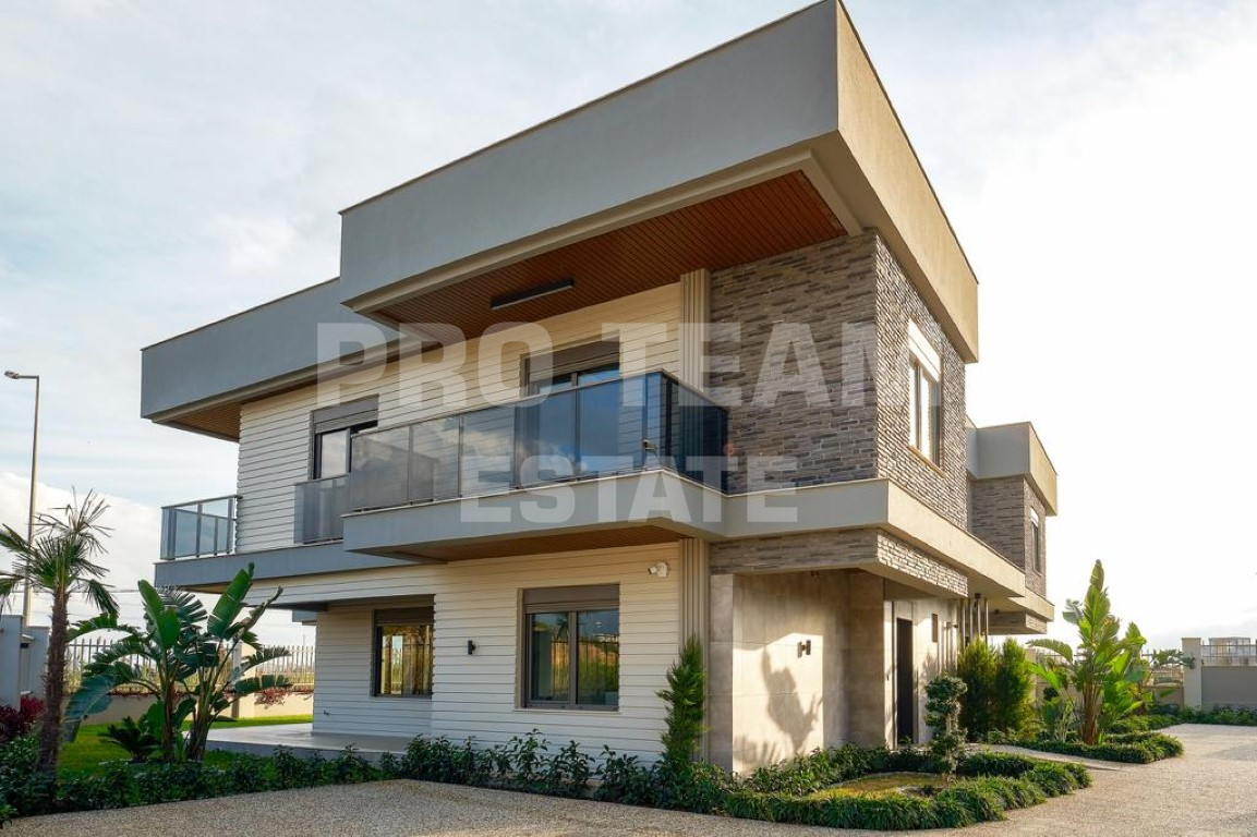 Villa in Antalya, Turkey, 355 m² - picture 1