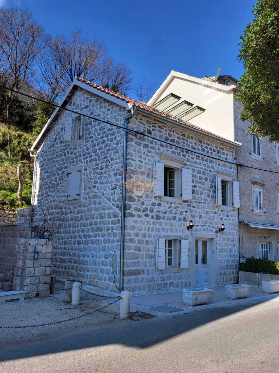 Casa en Kotor, Montenegro, 130 m² - imagen 1
