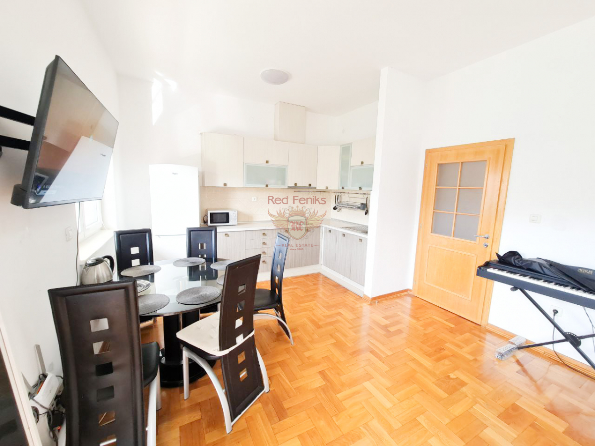 Appartement à Herceg-Novi, Monténégro, 68 m² - image 1