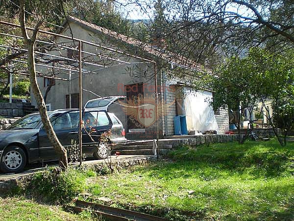 Maison à Tivat, Monténégro, 145 m² - image 1