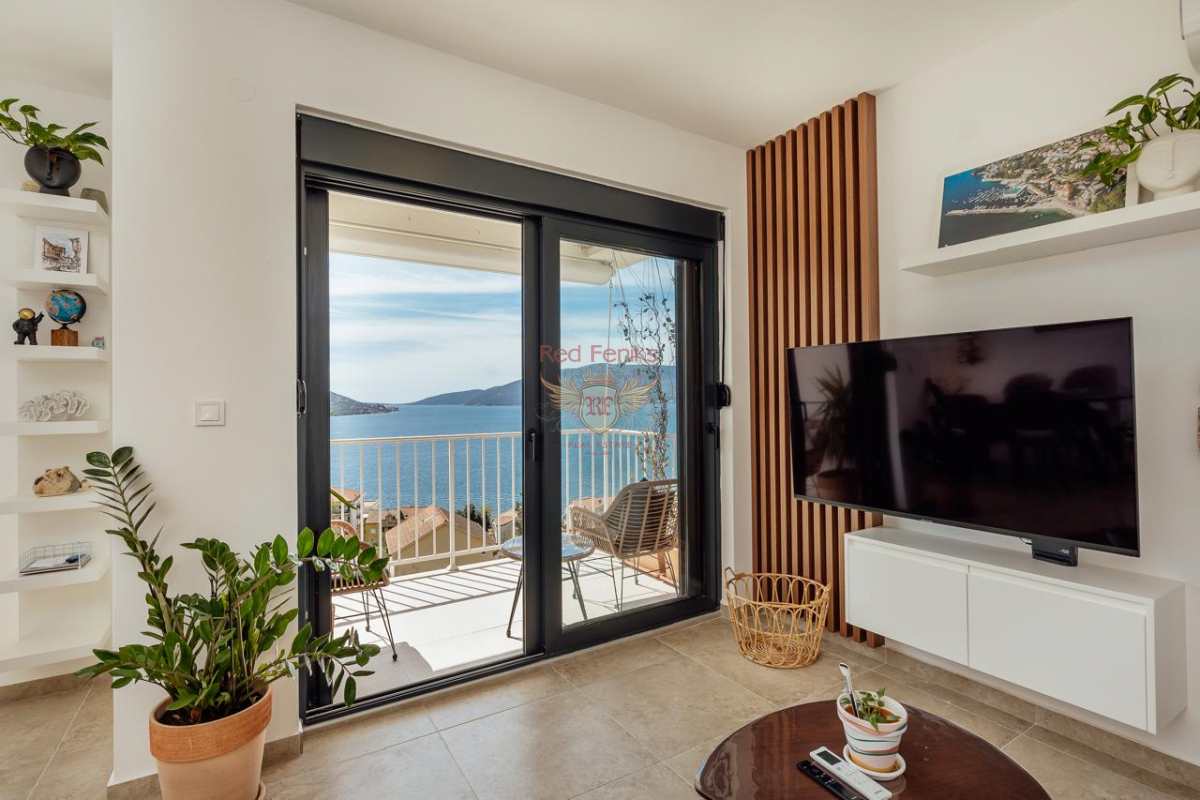 Appartement à Herceg-Novi, Monténégro - image 1