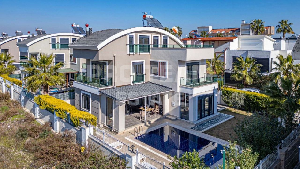 Villa à Belek, Turquie, 280 m² - image 1