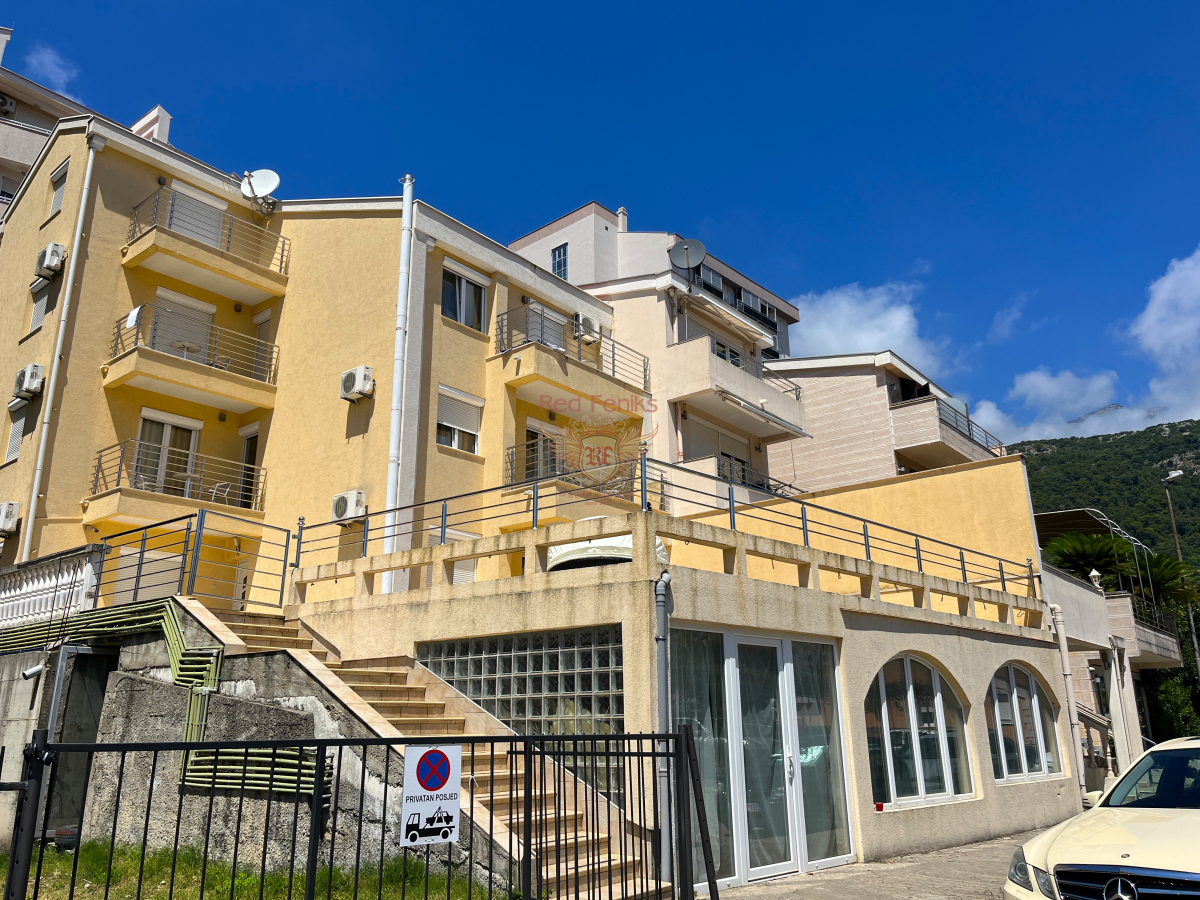 Casa en Budva, Montenegro, 479 m² - imagen 1
