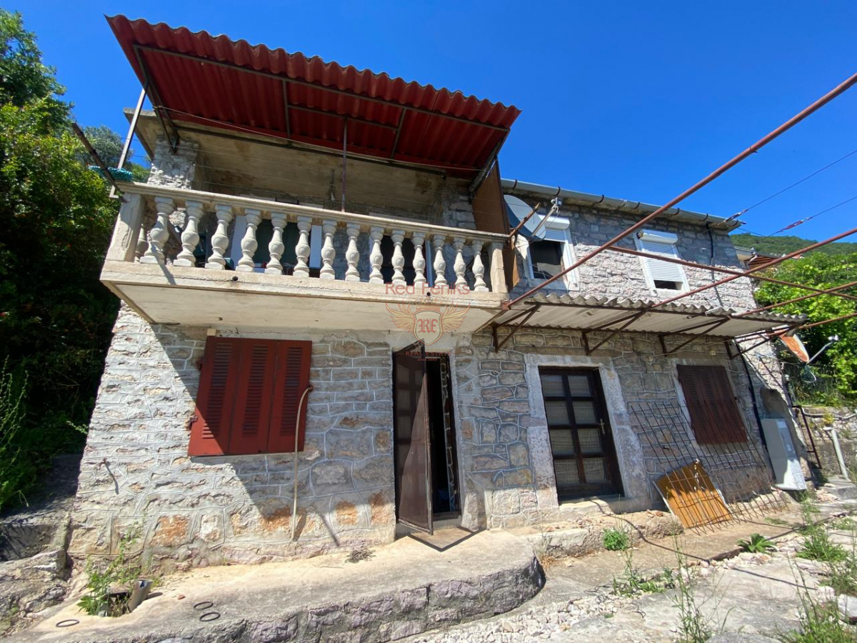 Haus in Herceg-Novi, Montenegro, 71 m² - Foto 1