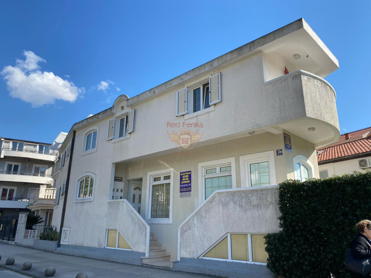 Maison à Herceg-Novi, Monténégro, 236 m² - image 1