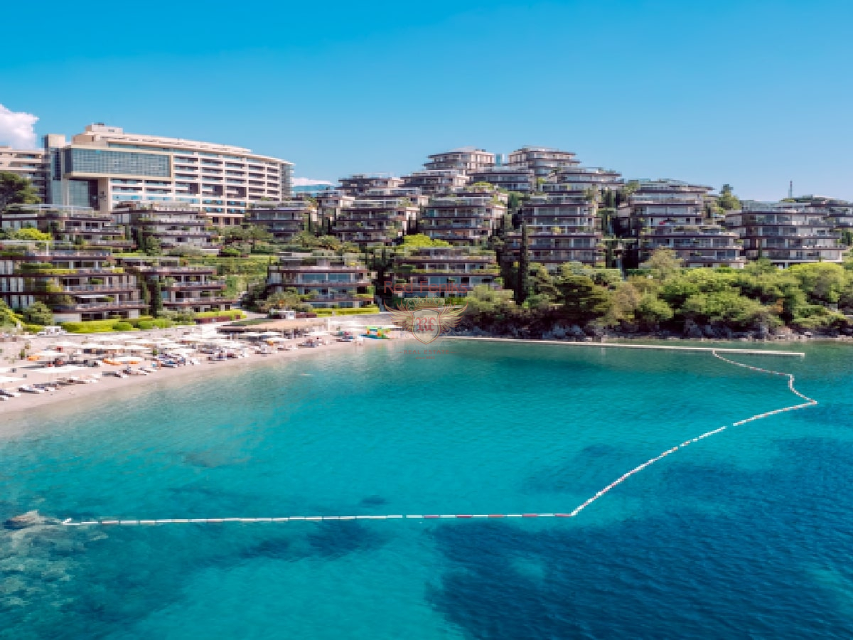 Piso en Budva, Montenegro, 140 m² - imagen 1