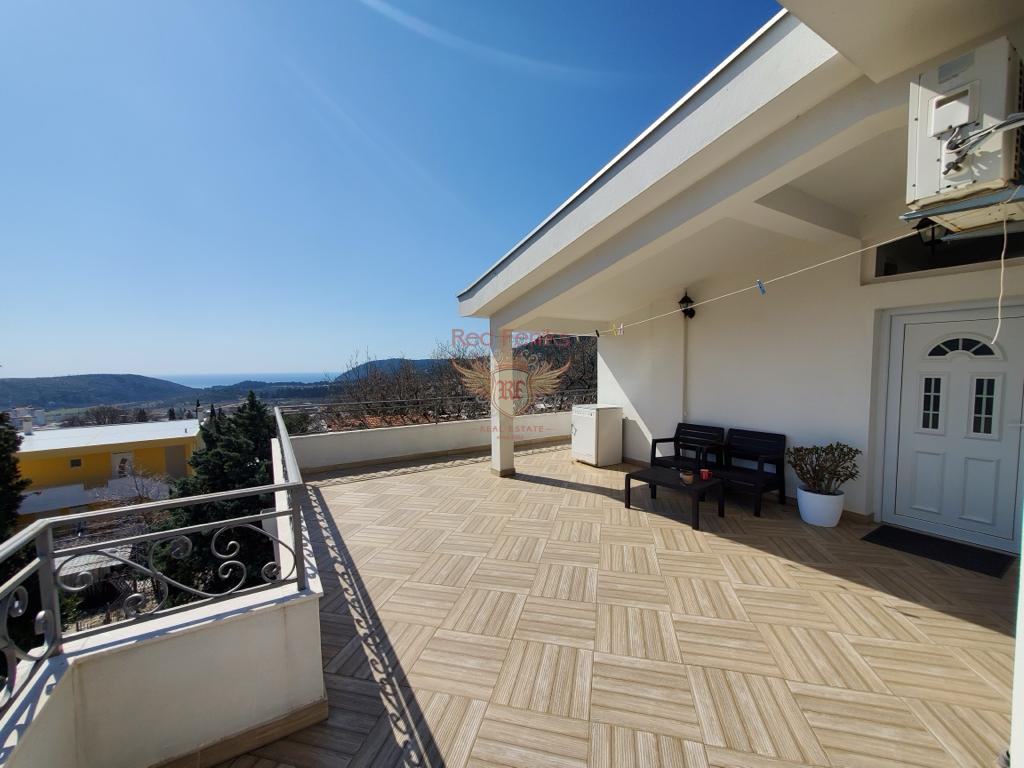 House in Bar, Montenegro, 370 m² - picture 1