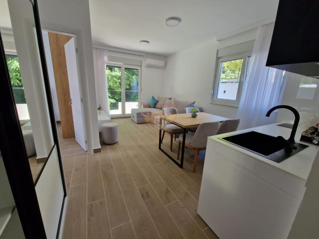 Piso en Herceg-Novi, Montenegro, 37 m² - imagen 1