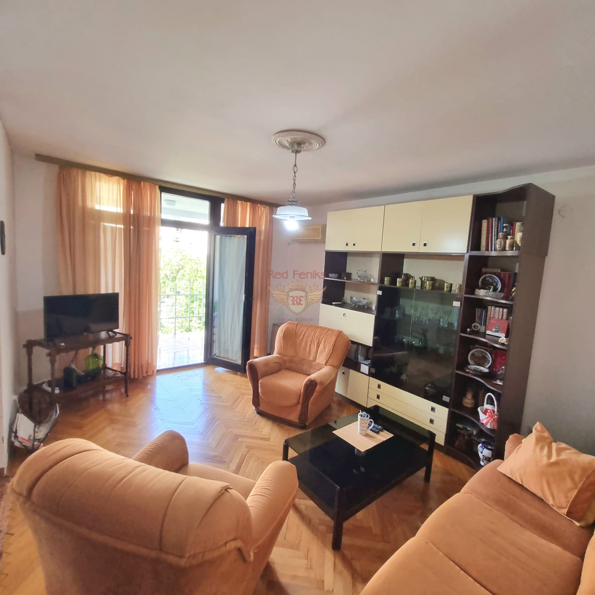 Flat in Bar, Montenegro, 106 m² - picture 1