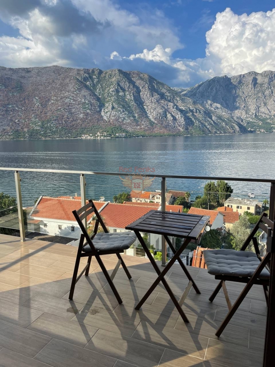 Piso en Kotor, Montenegro, 61 m² - imagen 1