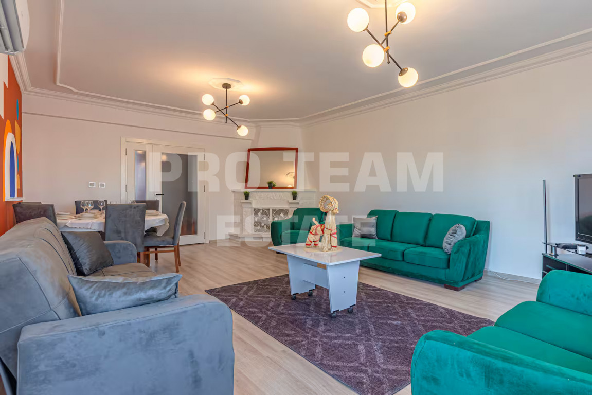 Flat in Antalya, Turkey, 140 m² - picture 1