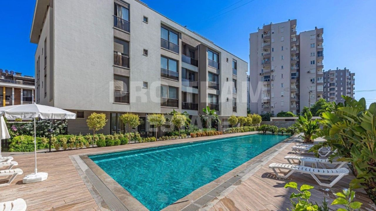 Piso en Antalya, Turquia, 90 m² - imagen 1