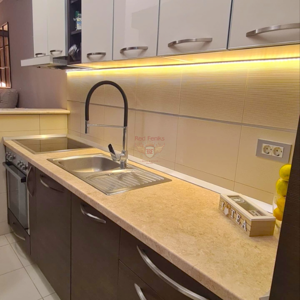 Piso en Budva, Montenegro, 50 m² - imagen 1