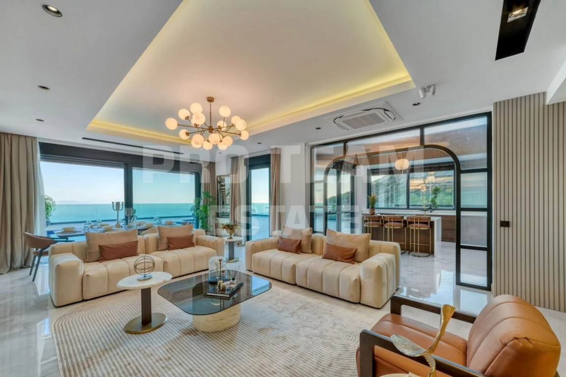 Villa in Alanya, Türkei, 300 m² - Foto 1