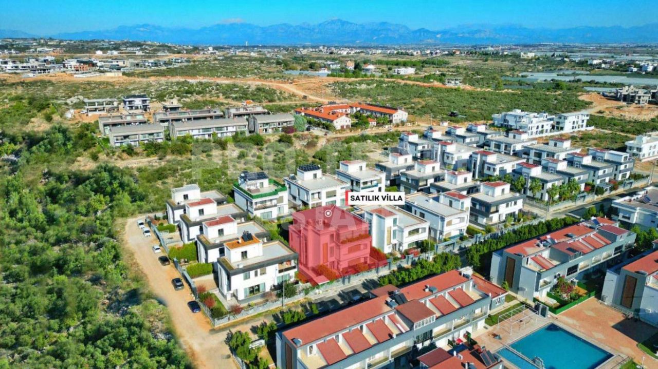 Villa in Antalya, Türkei, 750 m² - Foto 1