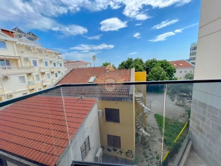 Wohnung in Budva, Montenegro, 52 m² - Foto 1