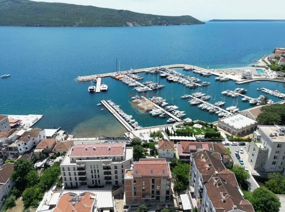 Piso en Herceg-Novi, Montenegro, 37 m² - imagen 1